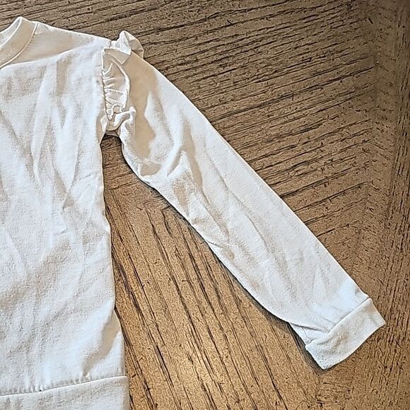 4T cream long sleeve top with ruffles - Picture 3 of 6